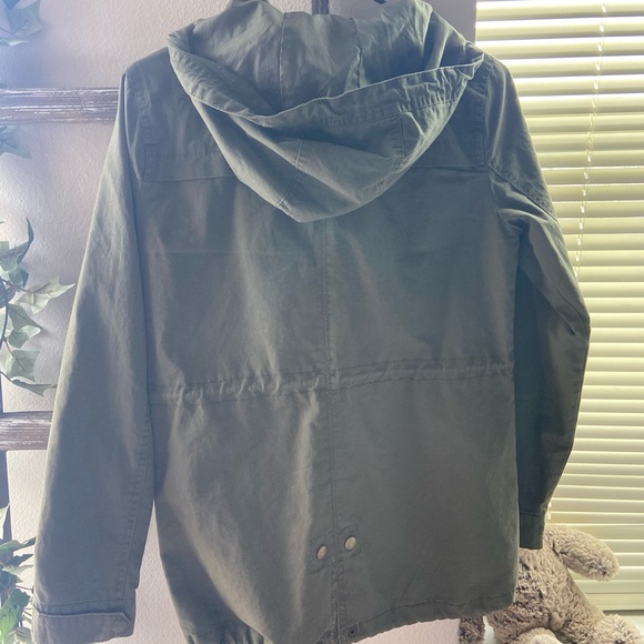 Olive Jacket - Picture 2 of 3